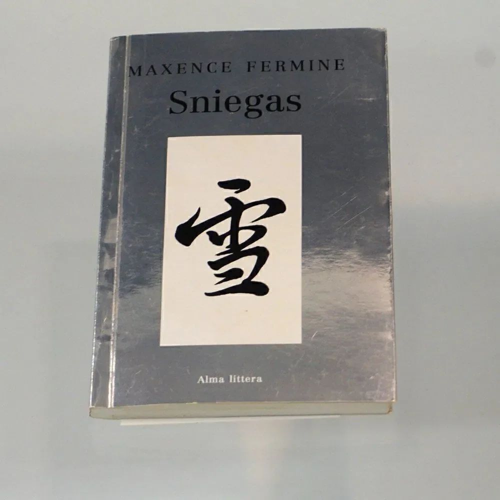 Lithuanian Book Sniegas ( Neige ) By Maxence Fermine Vintage 2003 Paperback